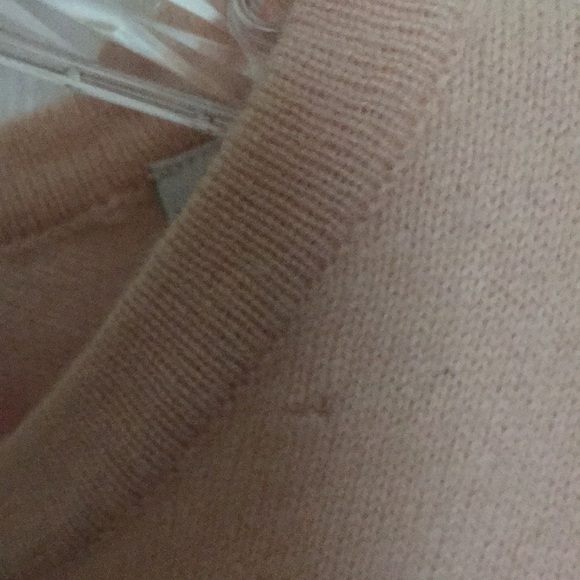 Valerie Stevens cashmere sweater and vest size medium in peach color. - Picture 3 of 12